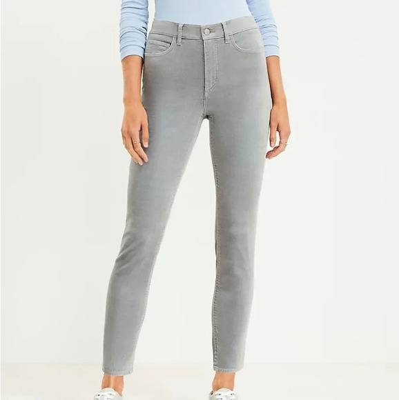Loft Velvet Skinny Pants, Color Grey Size 4 - Picture 1 of 12